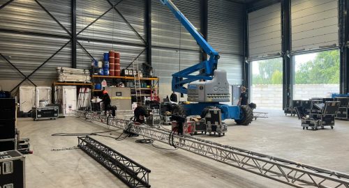 Opbouw Jubileumevent eigen terrein