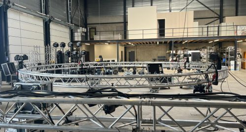 Opbouw Jubileumevent eigen terrein