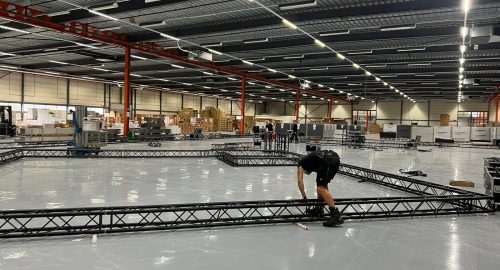 Opbouw-jubileum-event-eigen-terrein