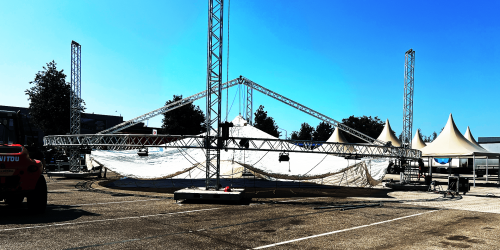 Opbouw-jubileumfestival-eigen-terrein