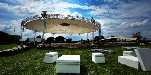 Opbouw-personeelsfestival